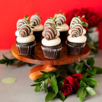 Chocolate Covered Strawberry Cupcakes